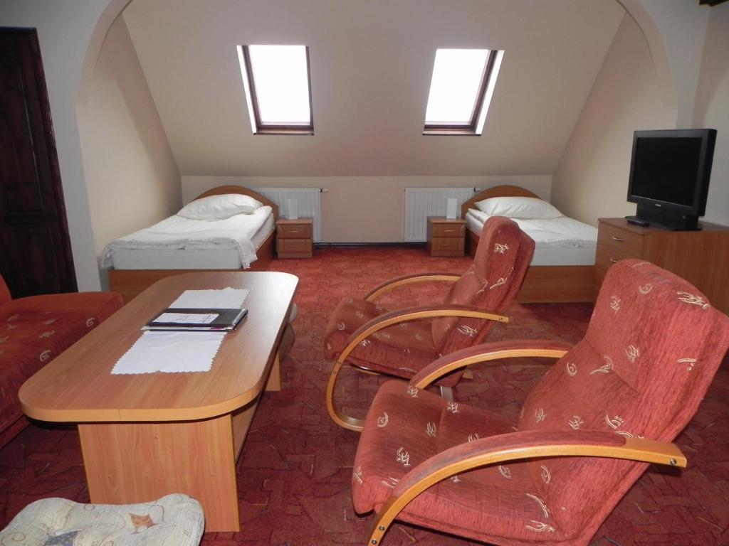 Pensjonat Galery Swiebodzice Room photo